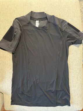Women’s Black Tactical Short-Sleeve Performance Shirt